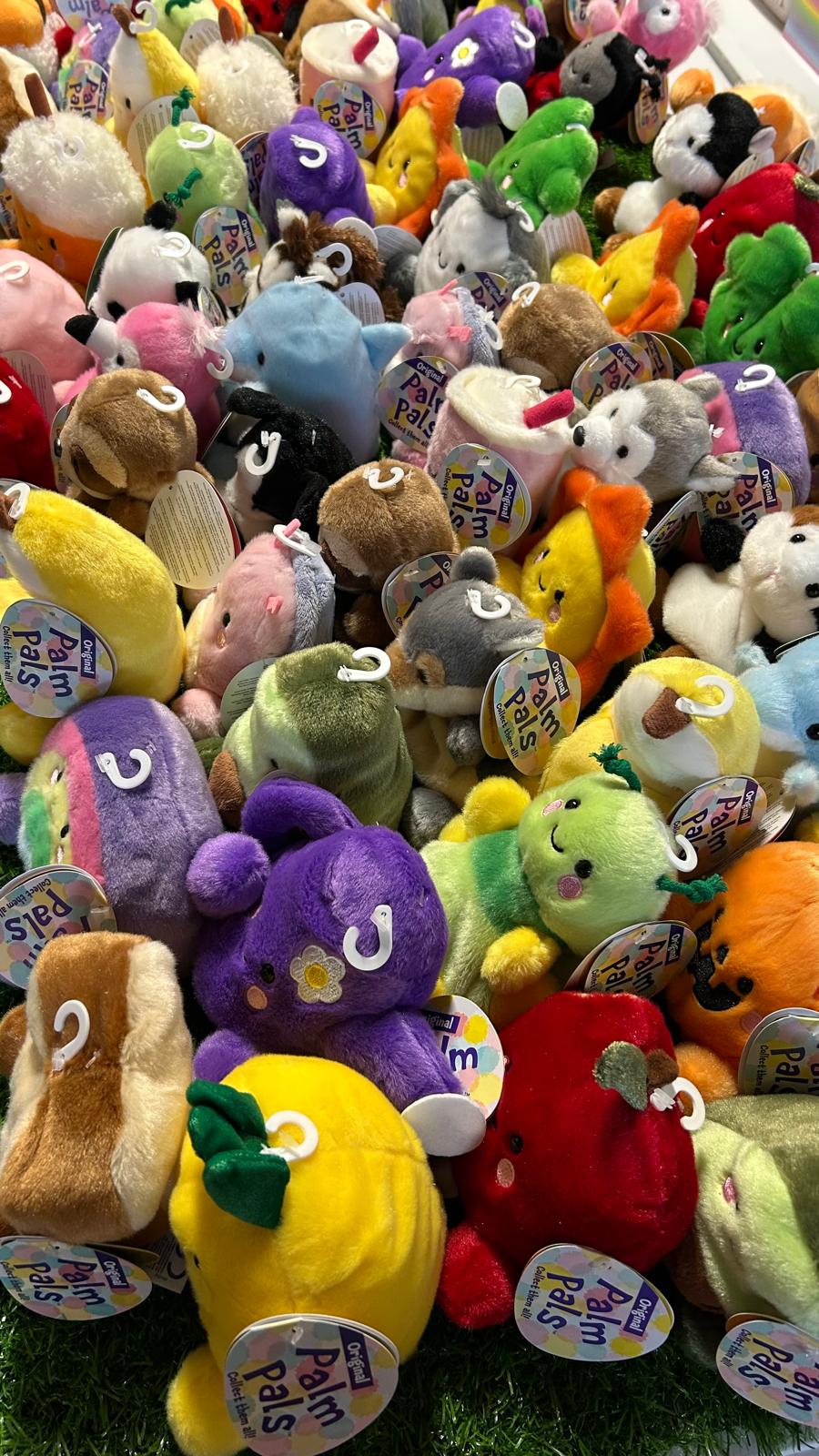Palm Pal Festival Deal: 3 surprise plushies
